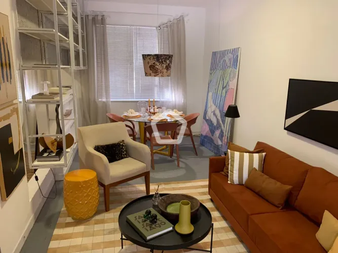 Apartamento totalemente mobiliado. Rua Vitória, República, SP - Venda!