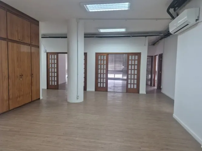 Sala/Conjunto para Locação por R$ 12.000,00/mês - Centro - São Paulo/UF
