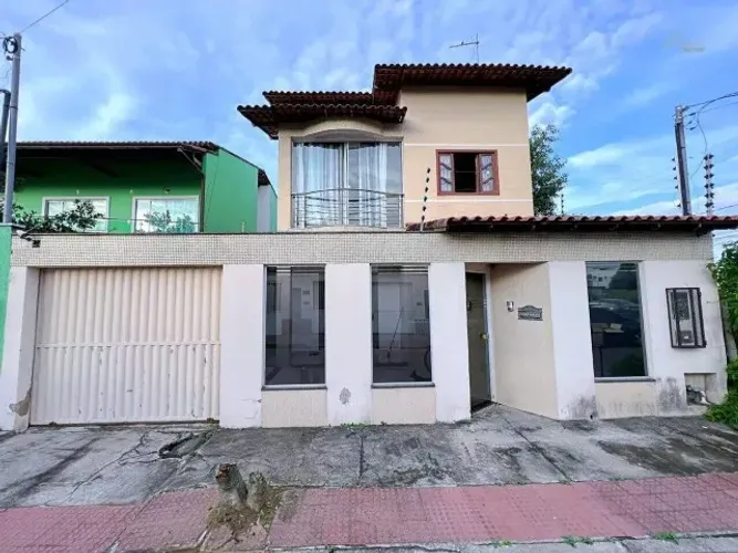 Aluguel - Casas - 3 dormitórios - suíte - 2 vagas - Colina de Laranjeiras - Serra - ES