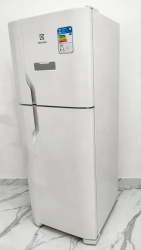 Geladeira Electrolux frosfree funcionando entrego sem custos dependendo do local !