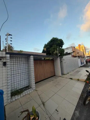 Casa com 3 quartos na melhor localização dos Bancários