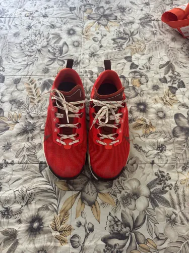 Tênis Nike kiger 9 n°40