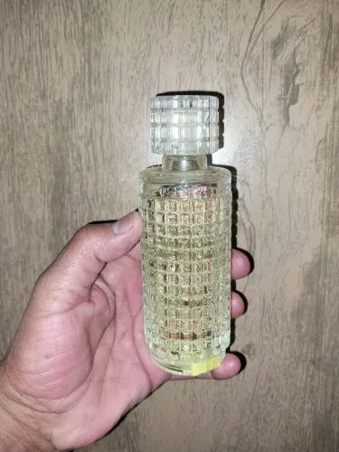 Perfume avon cristal charisma sem a caixa .