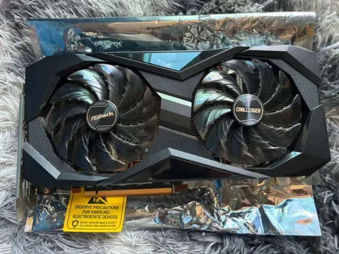 Placa de video RX 6600 8gb Asrock