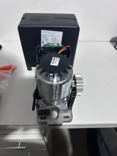 Vende-se portão eletrônico, facilito a entrega