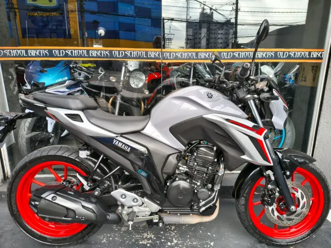 yamaha fz 25 26/26 unico dono apenas 6,000 km