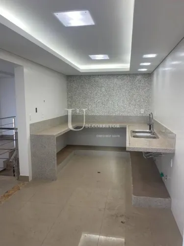 Santa Mônica - Excelente Cobertura 3/4 sendo 3 Suítes 1 com Closet - 1867Udi