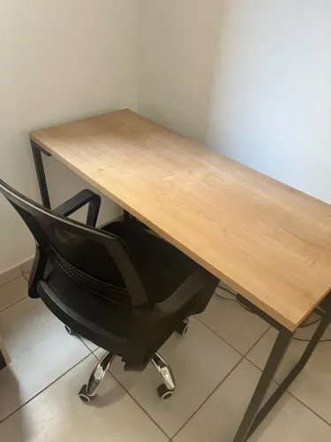 Escrivaninha + Cadeira