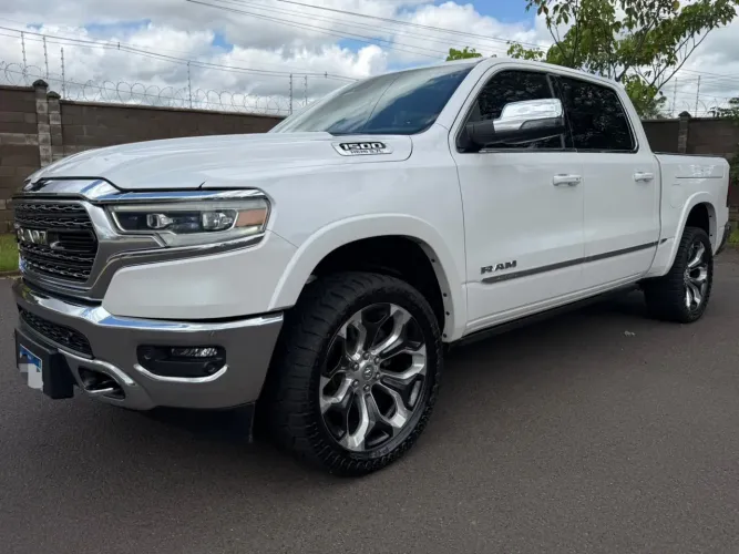 Ram 1500 Limited 5.7 CD 4X4 Aut. 2023