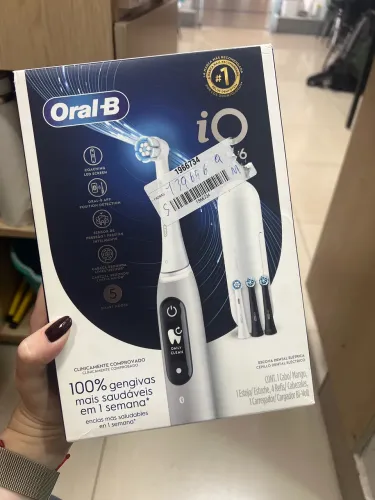 Escova de Dente Oral B