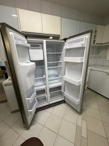 Refrigerador Side by Side Samsung de 02 Portas Frost Free, 524 Litros