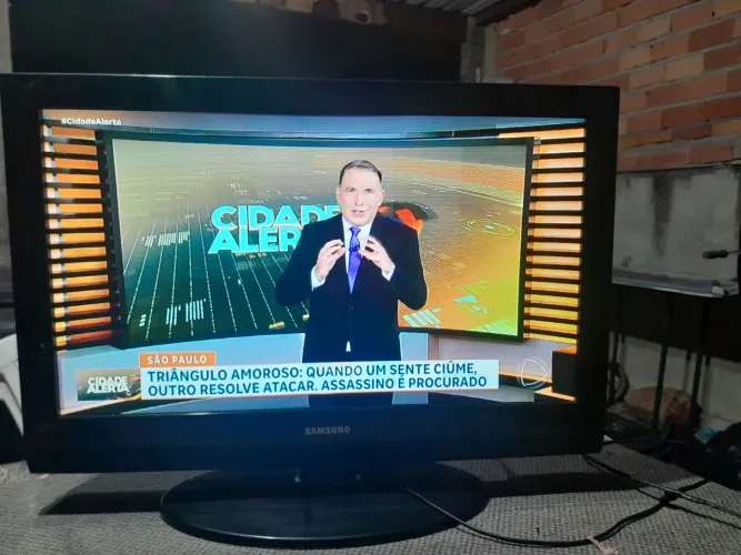 Tv Samsung 32 com defeito 