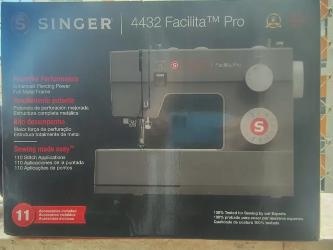 Máquina de Costura Singer Facilita Pro 4432 - Nova, Lacrada com Nota Fiscal