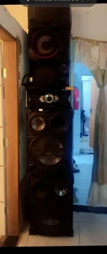 Vendo caixa de som se perfeita condições de uso todas 800 reais