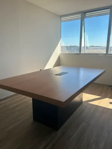 Mesa Corporativa Reunião
