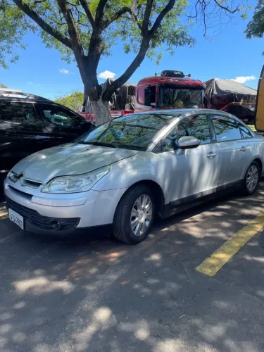 Citroen C4 Pallas GLX 2.0/2.0 Flex 16V Mec. 2011
