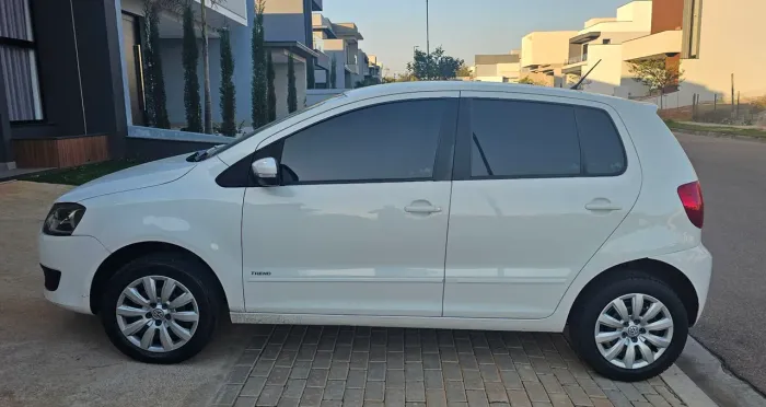 Volkswagen Fox 1.6 MI Total Flex 8V 5P 2014