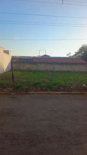 ÁREA DE 604 METROS ESQUINA LOCALIZADA NO SETOR PAINEIRAS DIVISA COM TRÊS MARIAS OPORTUNIDA