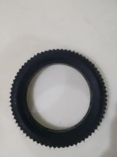 Pneu maciço 10x15/8 levorin