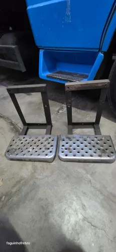 Estribo de ferro para mercedinha 710
