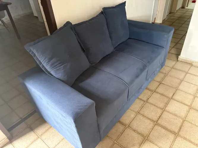 Vendo sofá 3 lugares usado