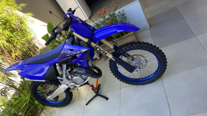 Vende-se Yz 125 2023.