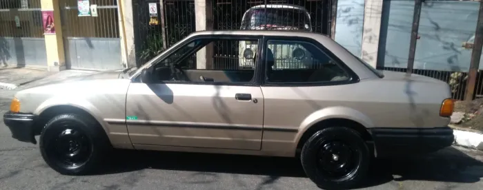 Ford Verona LX 1.6 (modelo Antigo) 1990