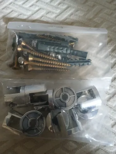 Kit Suporte Fenda p/ Prateleiras de Metal com Parafusos e Não Enferruja