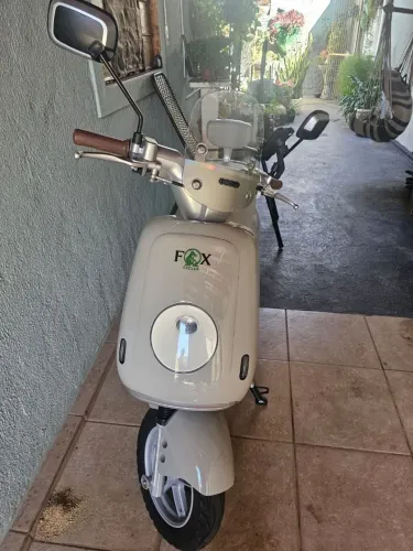 Scooter elétrica
