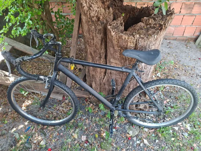 Bicicleta Speed em alumínio/aro 26 - para reforma.