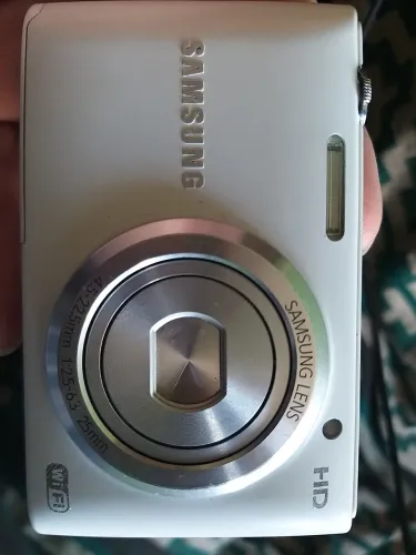 Vendo linda  maquina digital Samsung * )