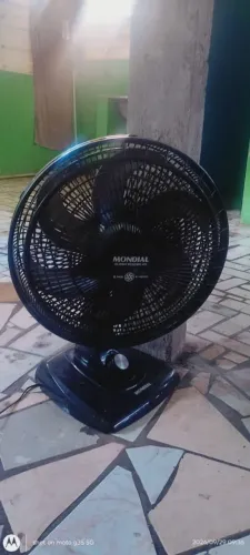 Vendo esse ventilador seminovo novo 120 reais só hoje * zap chama lá.
