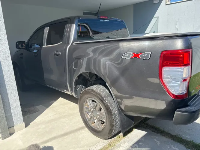 Ford Ranger XLS 2.2 4X4 CD Diesel Aut. 2022
