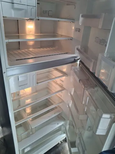 Geladeira muito grande dfi80 220v 