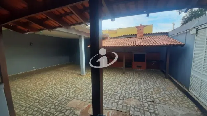 Aluguel Casa UMUARAMA