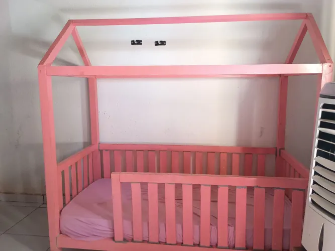 Cama montessoriana