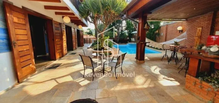 Casa Sobrado à venda no Jardim Leonor de 600m² com 5 dormitórios e 5 vagas de garagem Casa