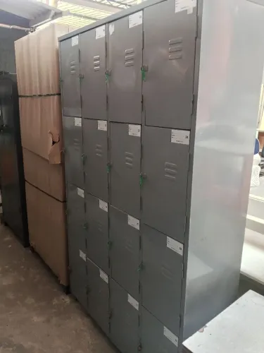 Armário roupeiro de aço 16 portas
