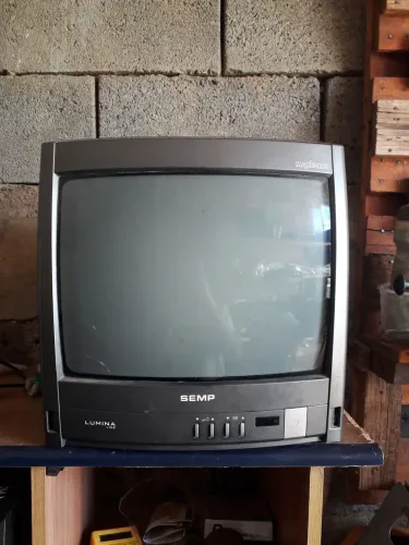 Tv 14 polegadas funcionando com controle década de 90