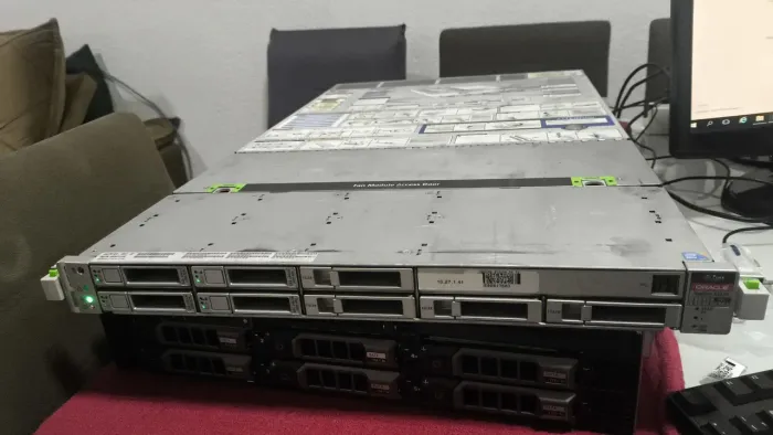 Servidor Oracle Intel xeon 2 processado 72 gb memória DDR3