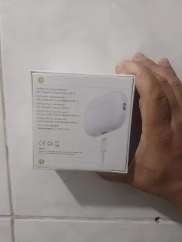 AirPods Pro 2 com estojo de recarga MagSafe (USB-C)