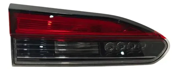 Lanterna Tampa Traseira Esquerda Toyota Corolla Cross 2023 Esquerdo/motorista Vermelho
