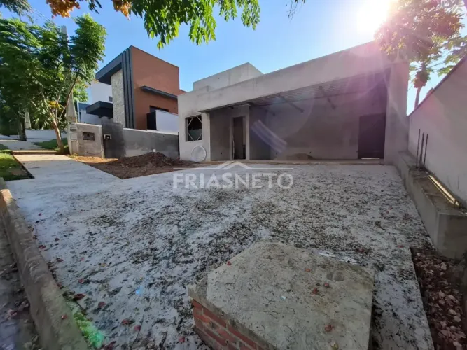 Casa à venda no condomínio Residencial Damha I