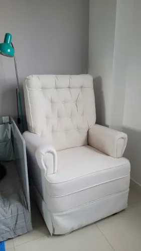 Poltrona de balanço/amamentação