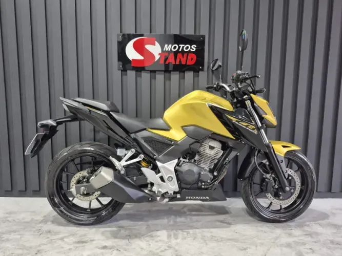 Honda CB 300F Twister 300 cc