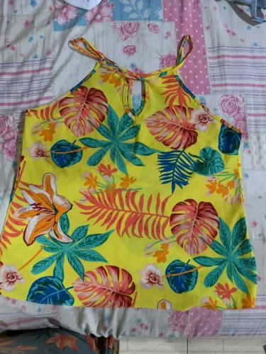 Lote de roupa 46-50 (feminina)