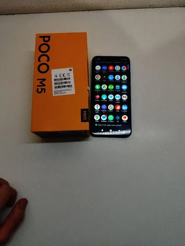 Poco M5