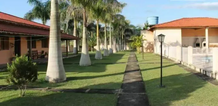 Sítio com 6 dormitórios à venda, 484000 m² por R$ 2.500.000,00 - Centro - Salesópolis/SP