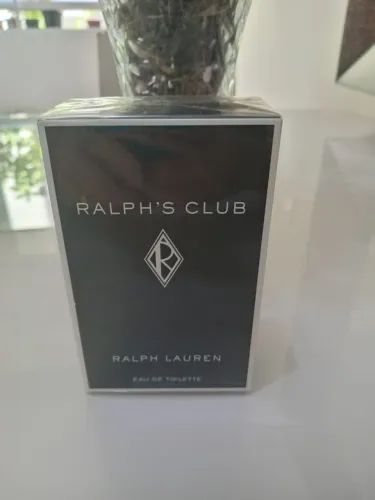 Perfume Ralph Lauren lacrado.