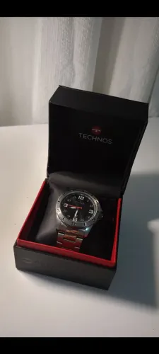 Relógio analógico Relógio Technos Masculino Racer Básico Prata (modelo 2315LBA/1P).